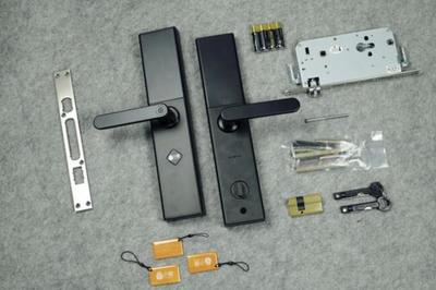 小米、360、優(yōu)點(diǎn)強(qiáng)勢(shì)入局，智能門(mén)鎖市場(chǎng)血戰(zhàn)一觸即發(fā)